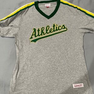 Mitchell And Ness A’s Shirt Size L